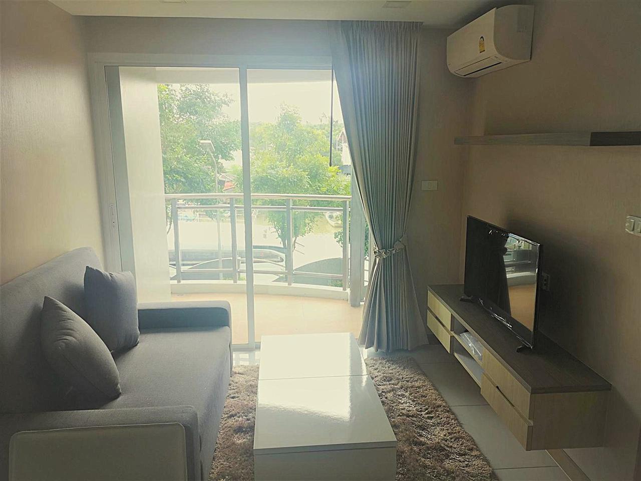 Whale Marina 1BR City view, 2nd Floor
