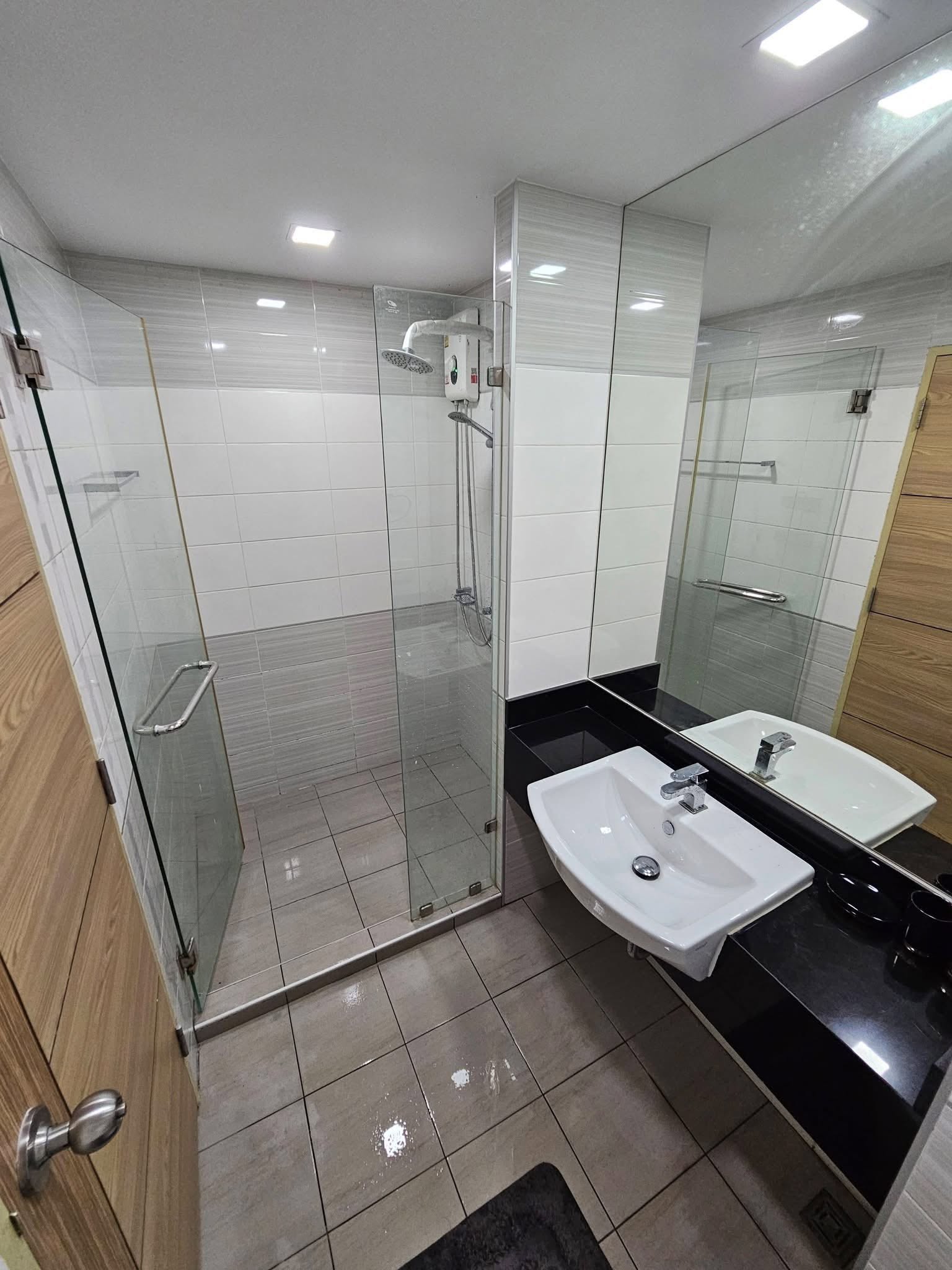 Whale Marina 1BR Sea view, 6th Floor