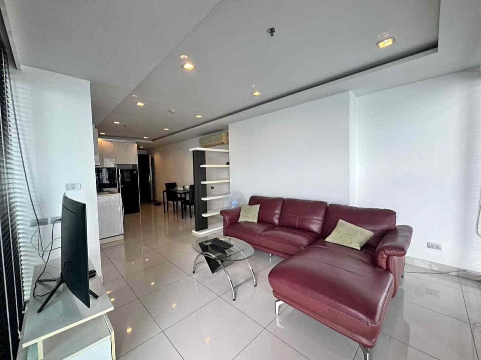 Wongamat Tower 1BR Condo