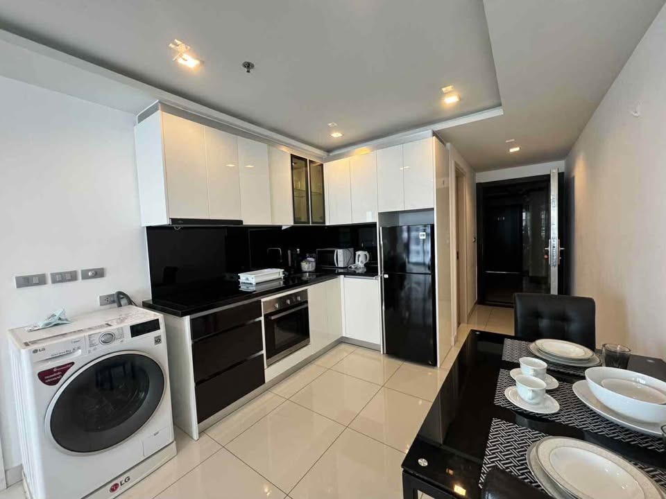 Wongamat Tower 1BR Condo