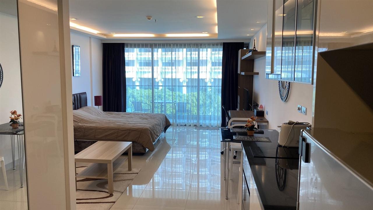 Wongamat Tower Studio Sea view, 6th Floor
