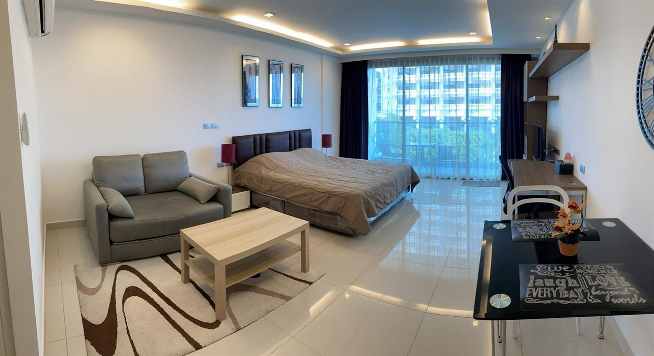 Wongamat Tower Studio Sea view, 6th Floor