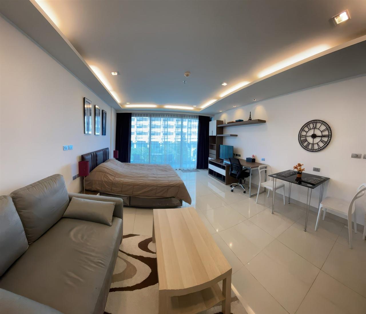 Wongamat Tower Studio Sea view, 6th Floor