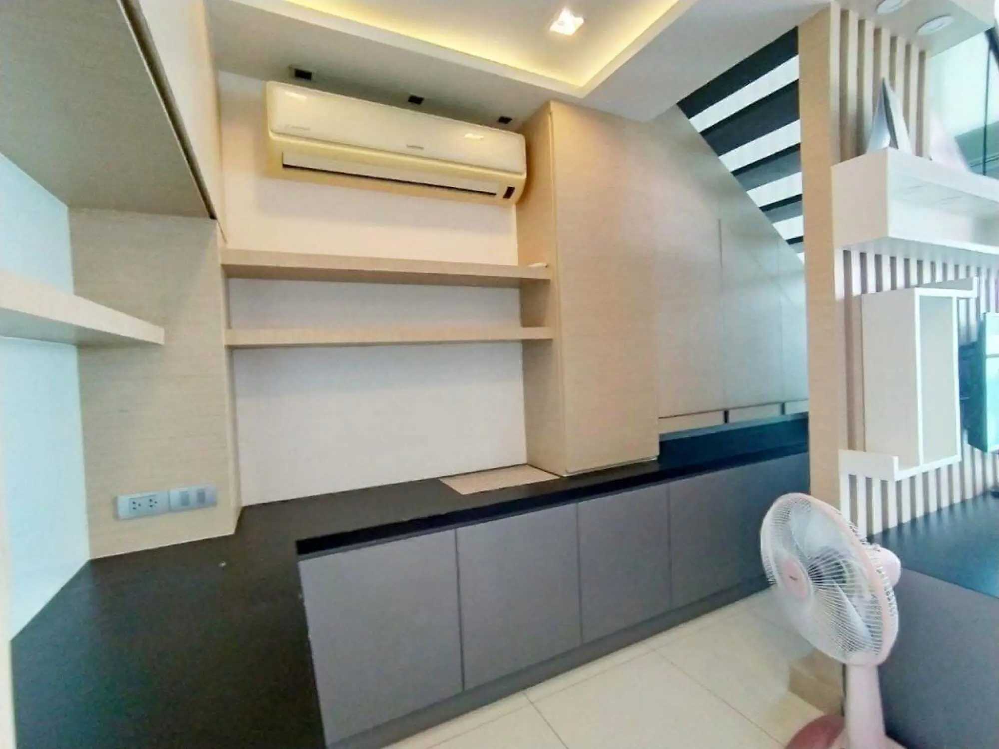 Wongamat Tower 1BR Sea view, 18th Floor