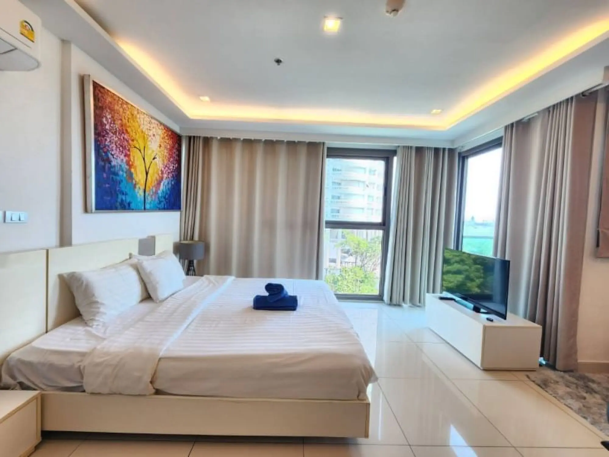 Wongamat Tower Studio Sea view, 6th Floor