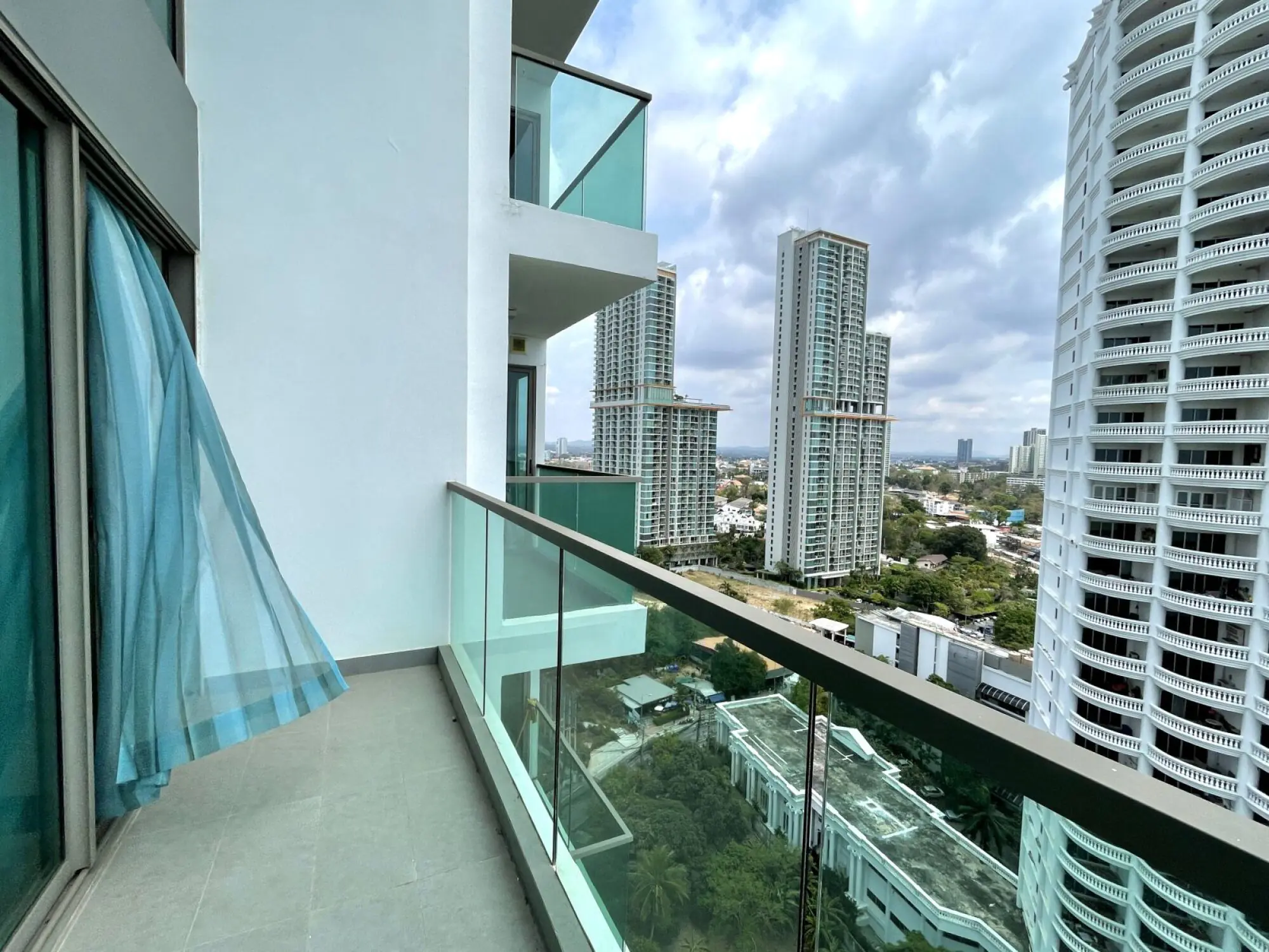 Wongamat Tower 1BR Sea view, 22nd Floor