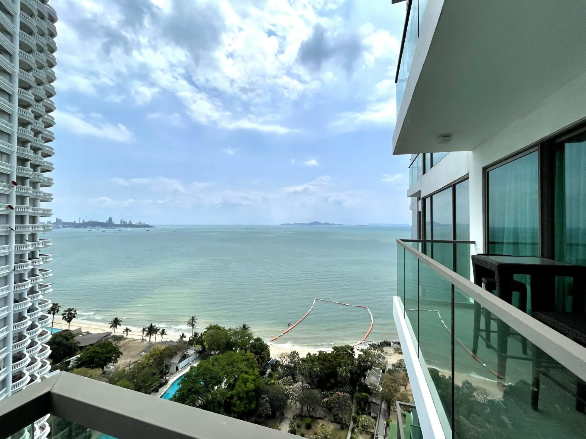 Wongamat Tower 1BR Sea view, 22nd Floor