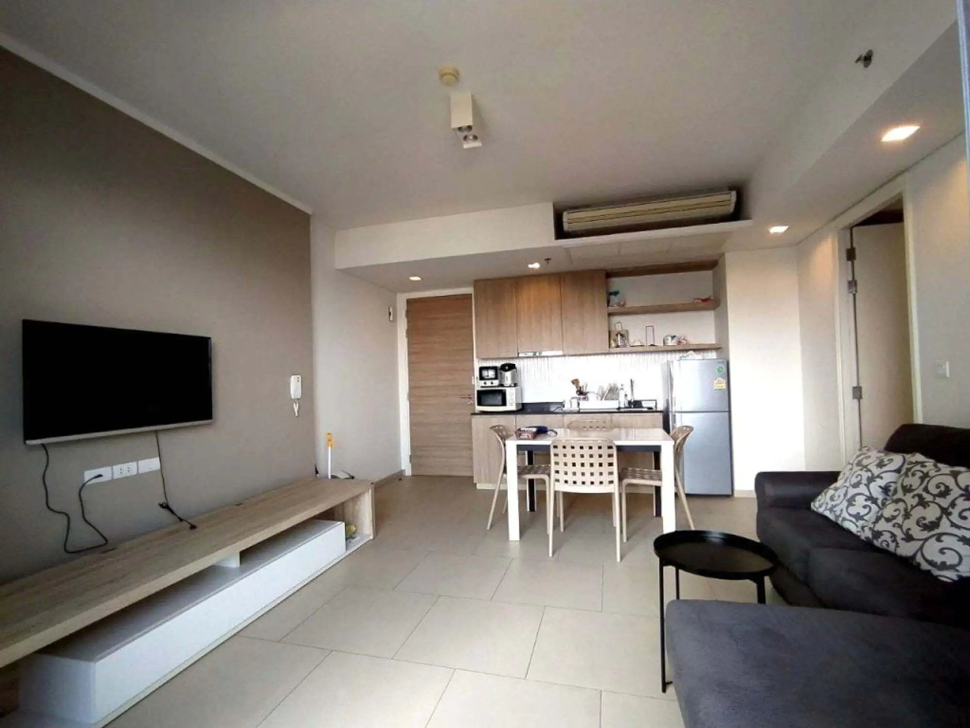 Zire Wongamat 1BR Sea view, 17th Floor